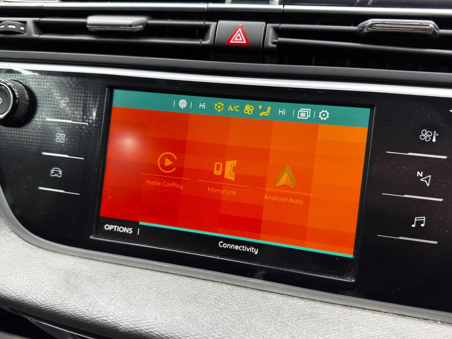 Used Citroen C4 Grand Picasso 2017 for sale - 76727365: Photo 32