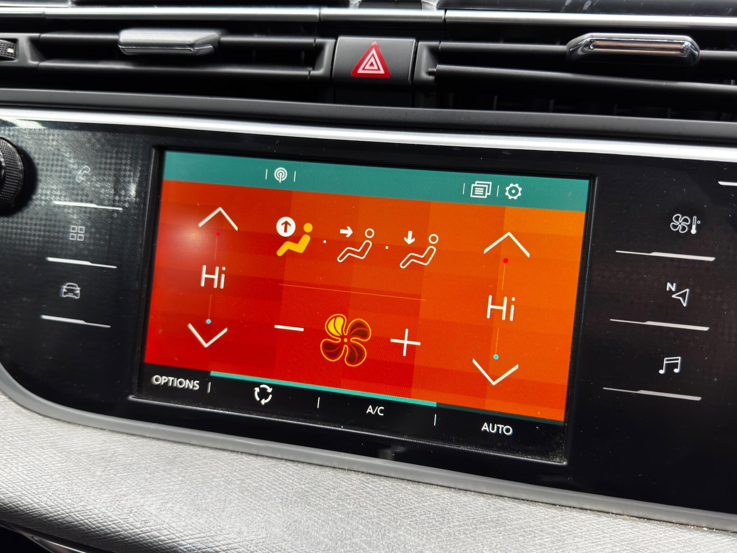 Used Citroen C4 Grand Picasso 2017 for sale - 76727365: Photo 39