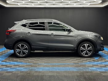 Used Nissan Qashqai 2017 for sale - 79726579: Photo