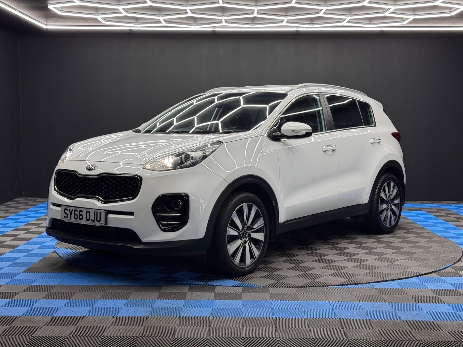 Used Kia Sportage 2016 for sale - 76137018: Photo 3