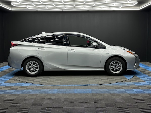 Used Toyota Prius 2024 for sale - 76270917: Photo 4