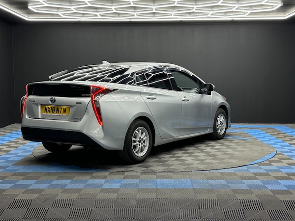 Used Toyota Prius 2024 for sale - 76270917: Photo 5