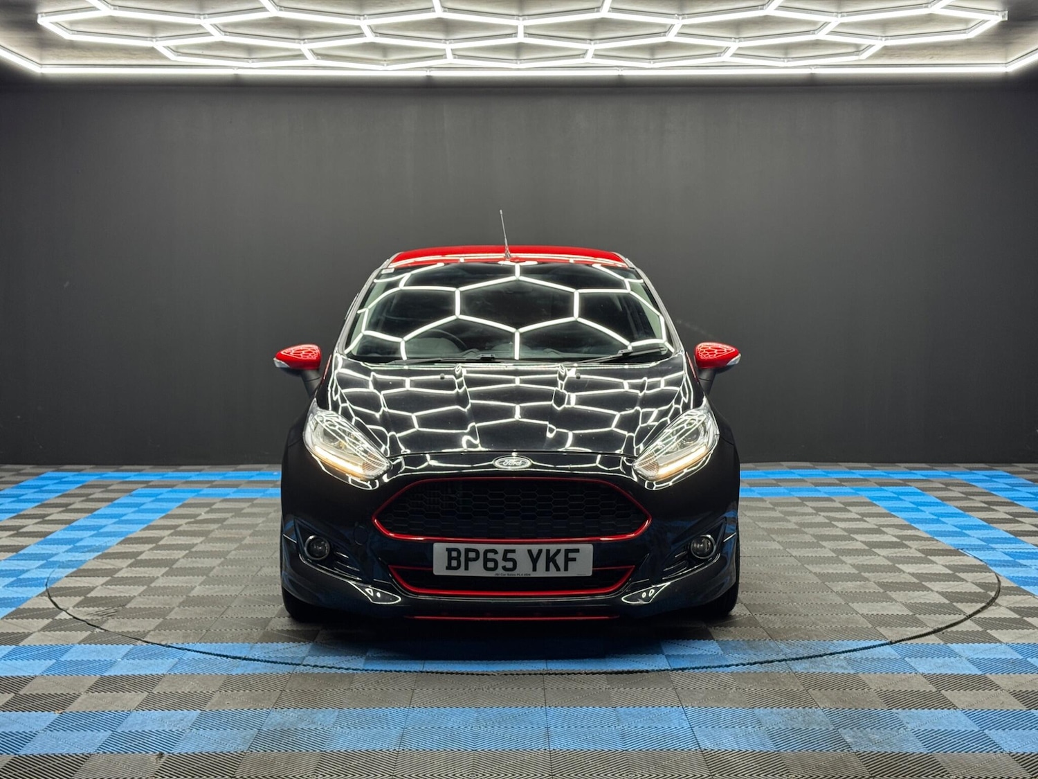 Used Ford Fiesta 2016 for sale - 77143068: Photo 2