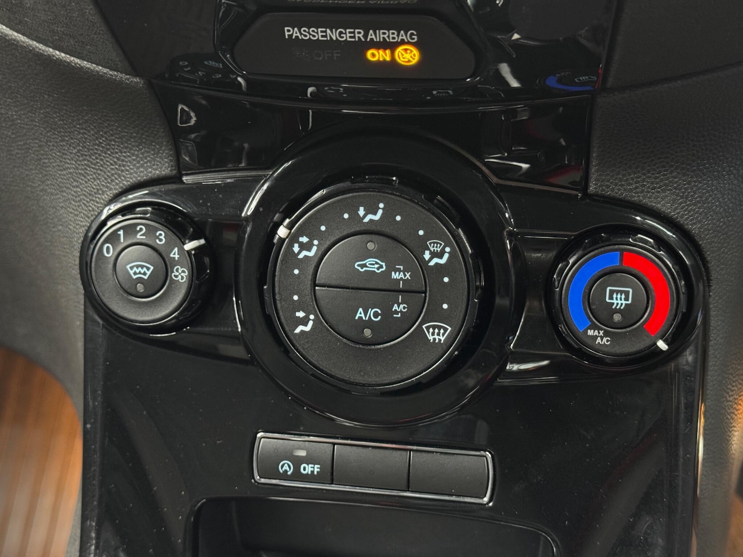 Used Ford Fiesta 2016 for sale - 77143068: Photo 24