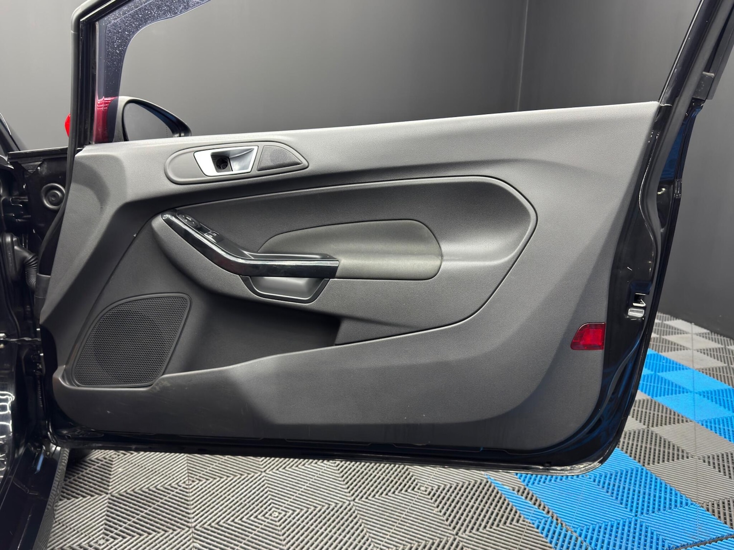 Used Ford Fiesta 2016 for sale - 77143068: Photo 33