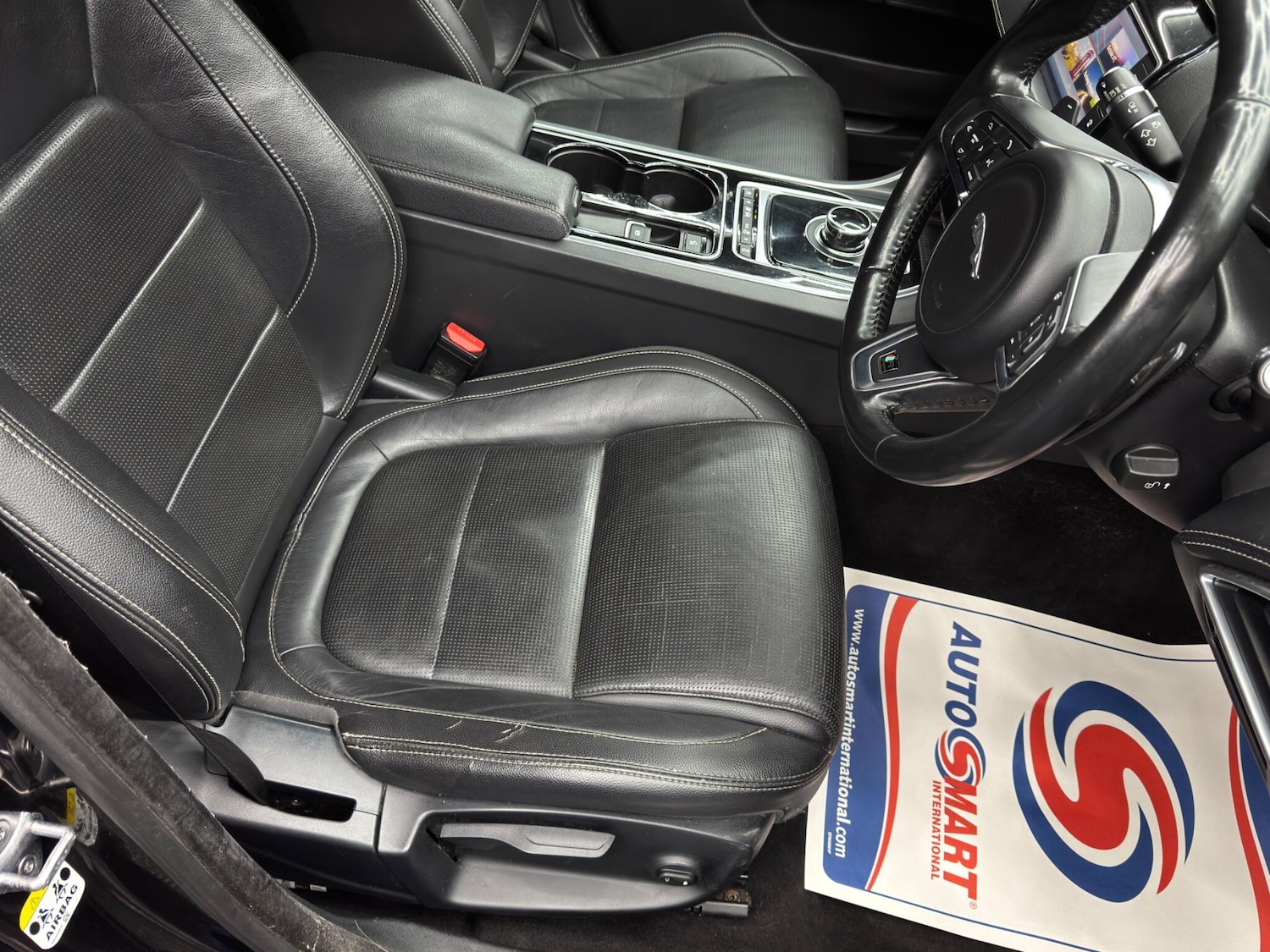 Used Jaguar XE 2017 for sale - 77358380: Photo 13