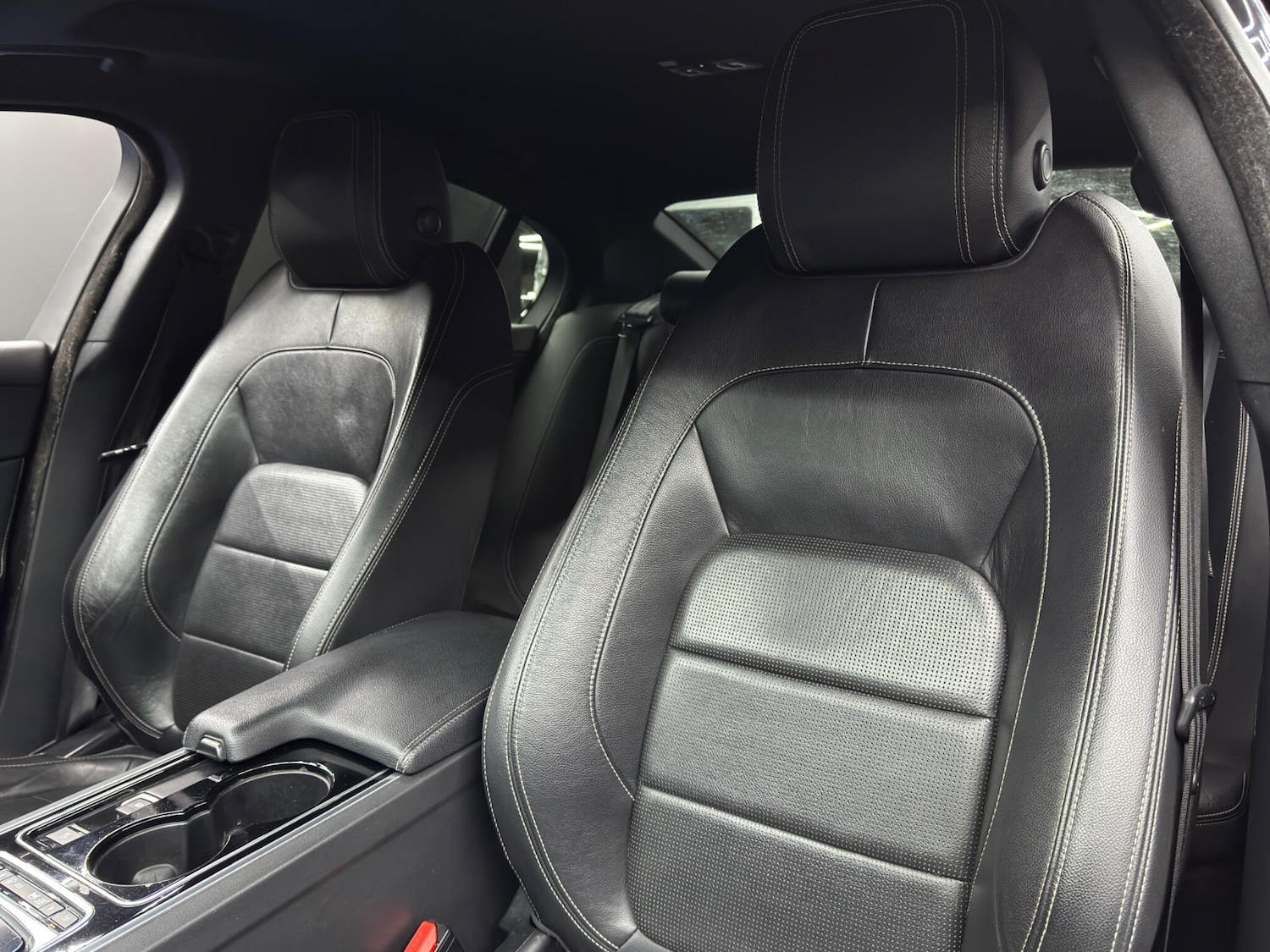 Used Jaguar XE 2017 for sale - 77358380: Photo 14