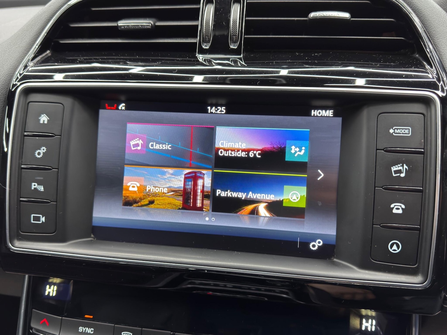 Used Jaguar XE 2017 for sale - 77358380: Photo 29