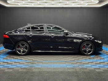 Used Jaguar XE 2017 for sale - 77358380: Photo