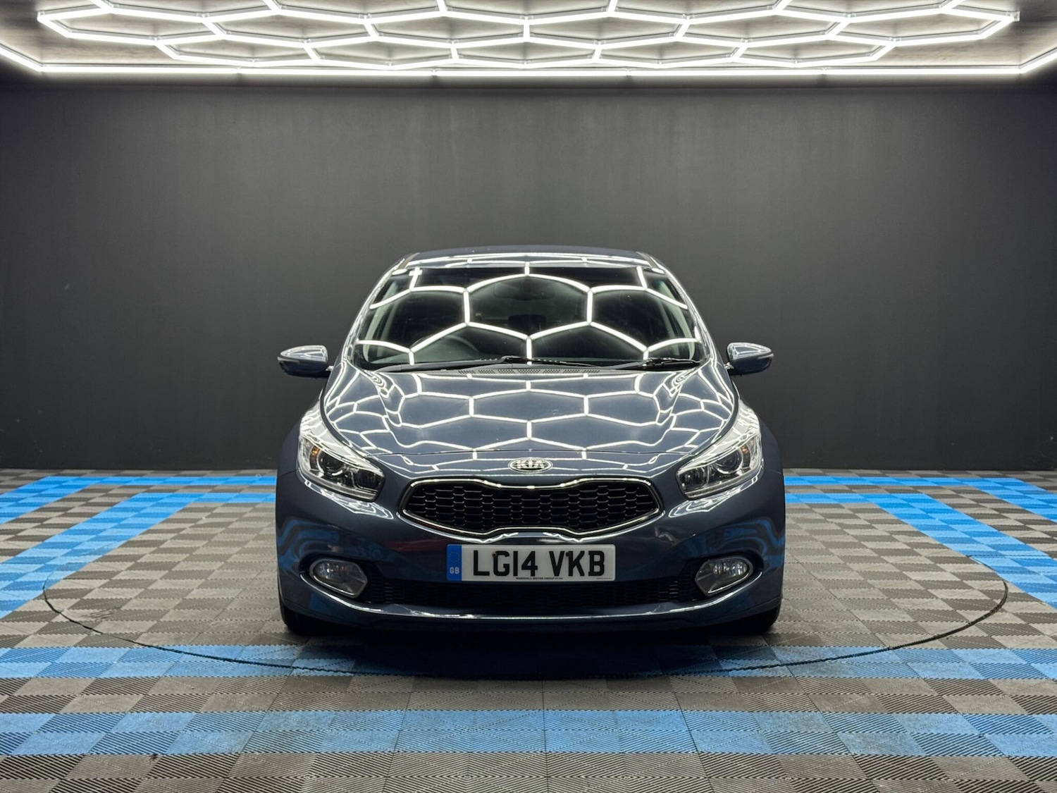 Used Kia Ceed 2014 for sale - 77377196: Photo 2