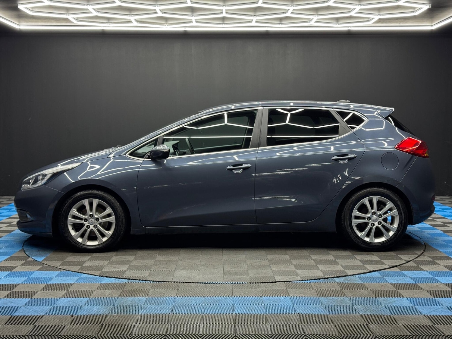 Used Kia Ceed 2014 for sale - 77377196: Photo 8