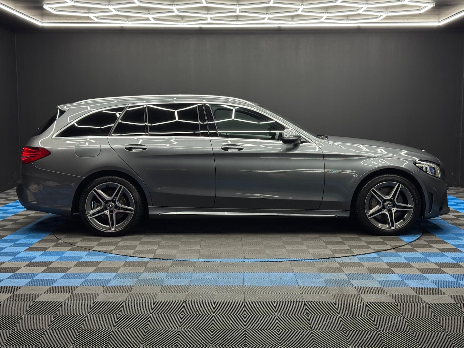 Used Mercedes-Benz C Class 2019 for sale - 77550253: Photo 4