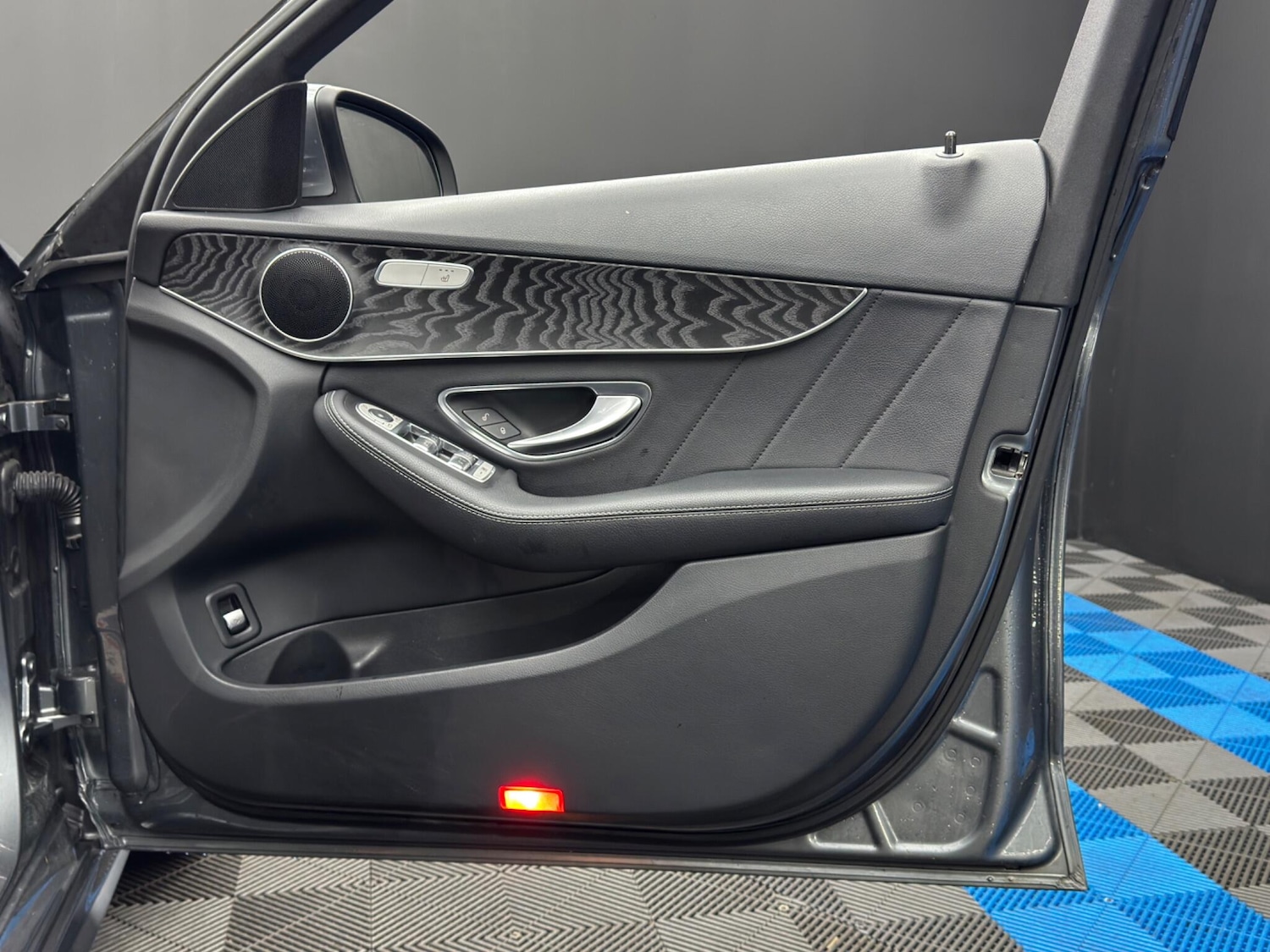 Used Mercedes-Benz C Class 2019 for sale - 77550253: Photo 40