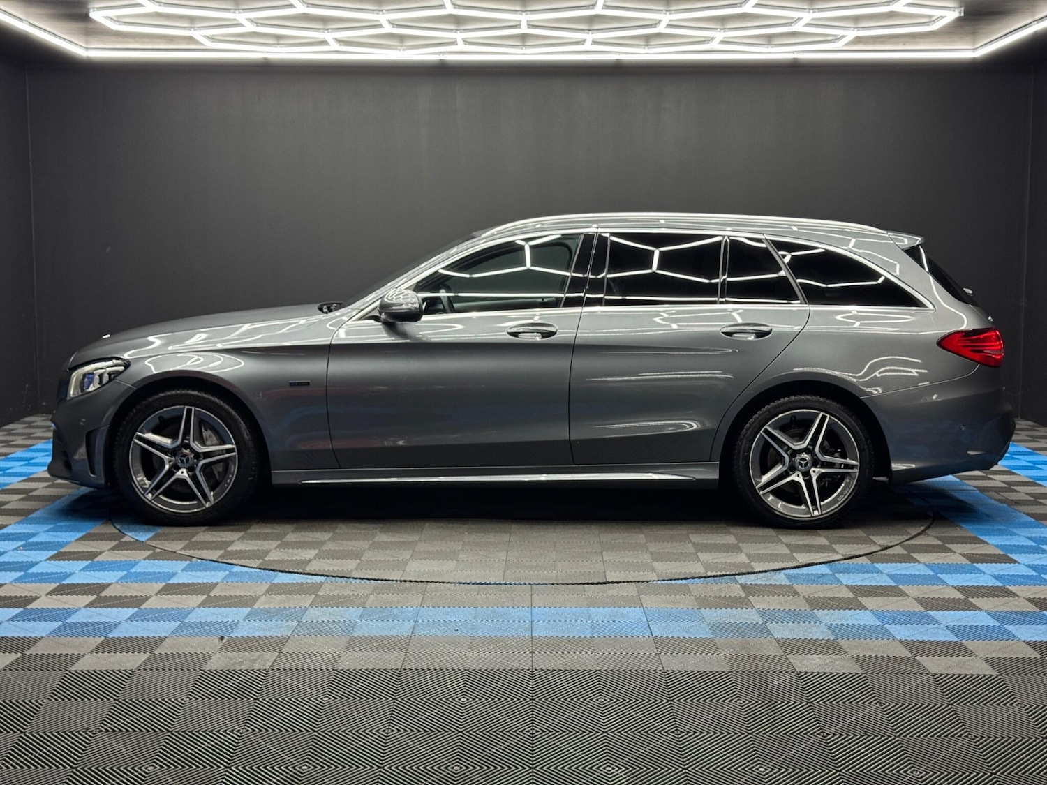 Used Mercedes-Benz C Class 2019 for sale - 77550253: Photo 8