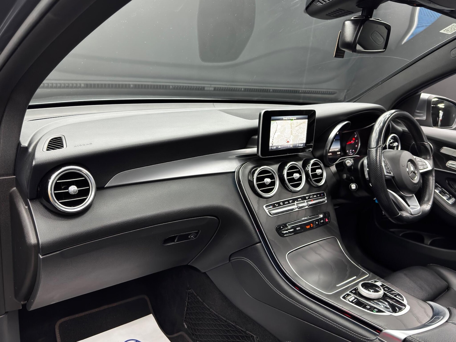 Used Mercedes-Benz GLC 2018 for sale - 76377423: Photo 12