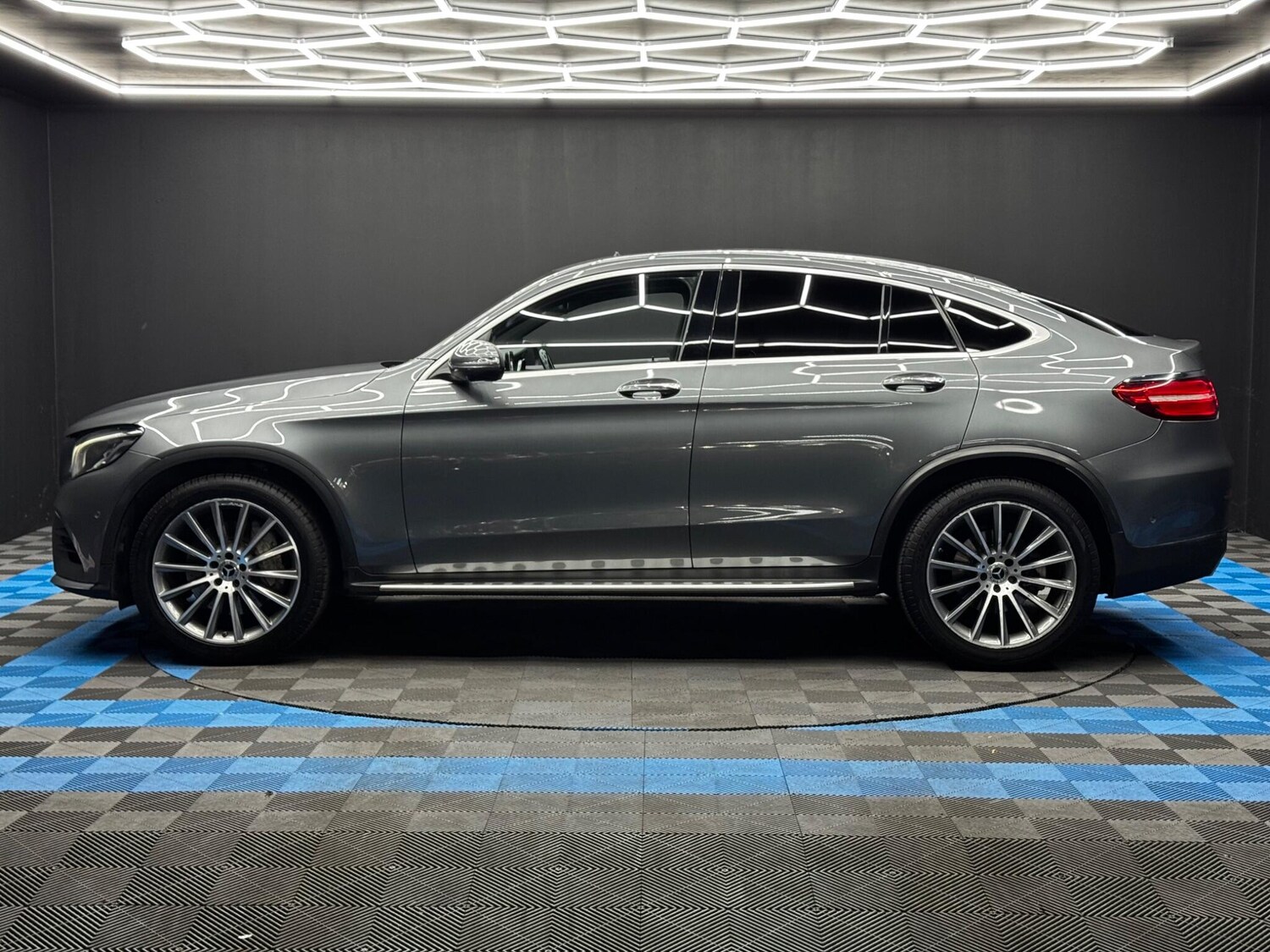 Used Mercedes-Benz GLC 2018 for sale - 76377423: Photo 9