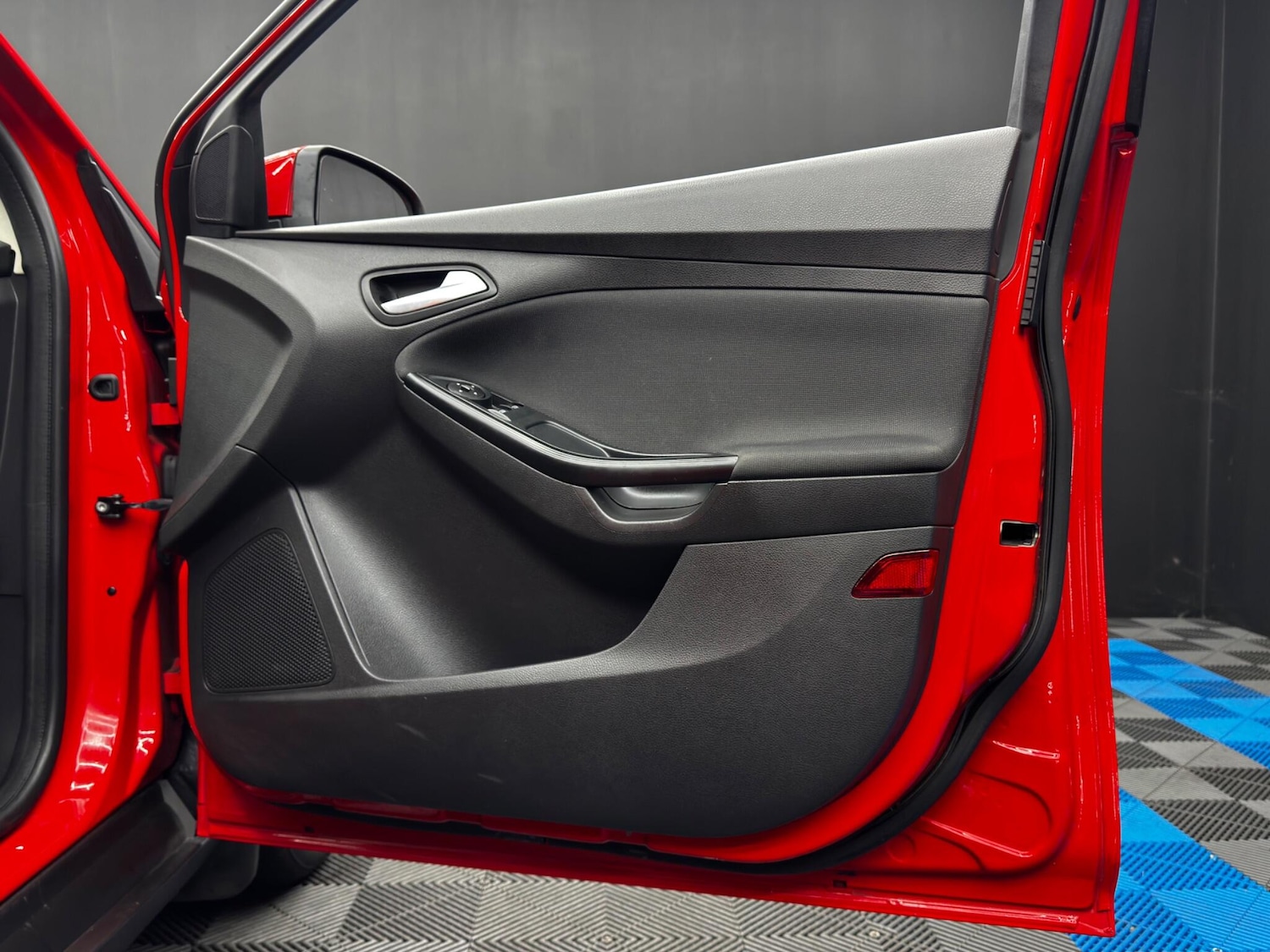 Used Ford Focus for sale - 76550500: Photo 36