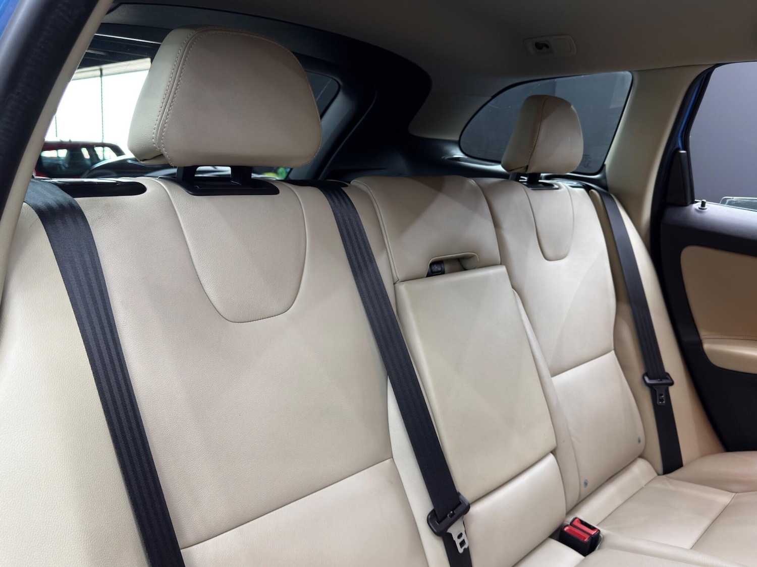 Used Volvo XC60 2017 for sale - 78184352: Photo 15