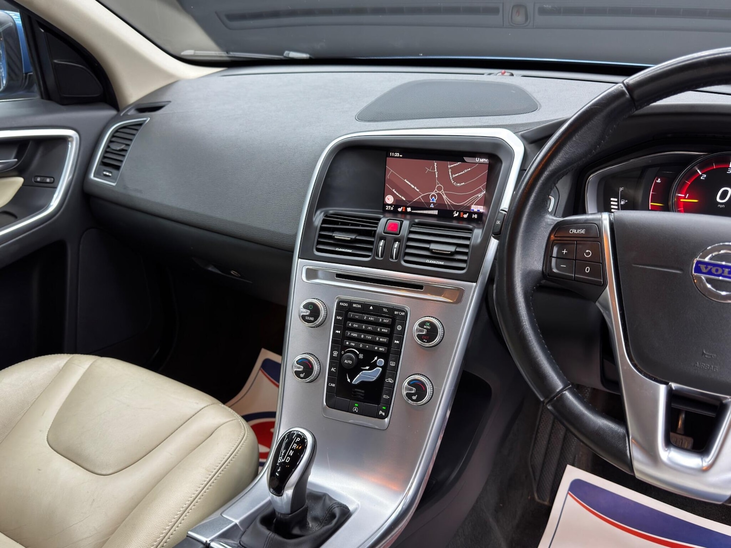 Used Volvo XC60 2017 for sale - 78184352: Photo 23