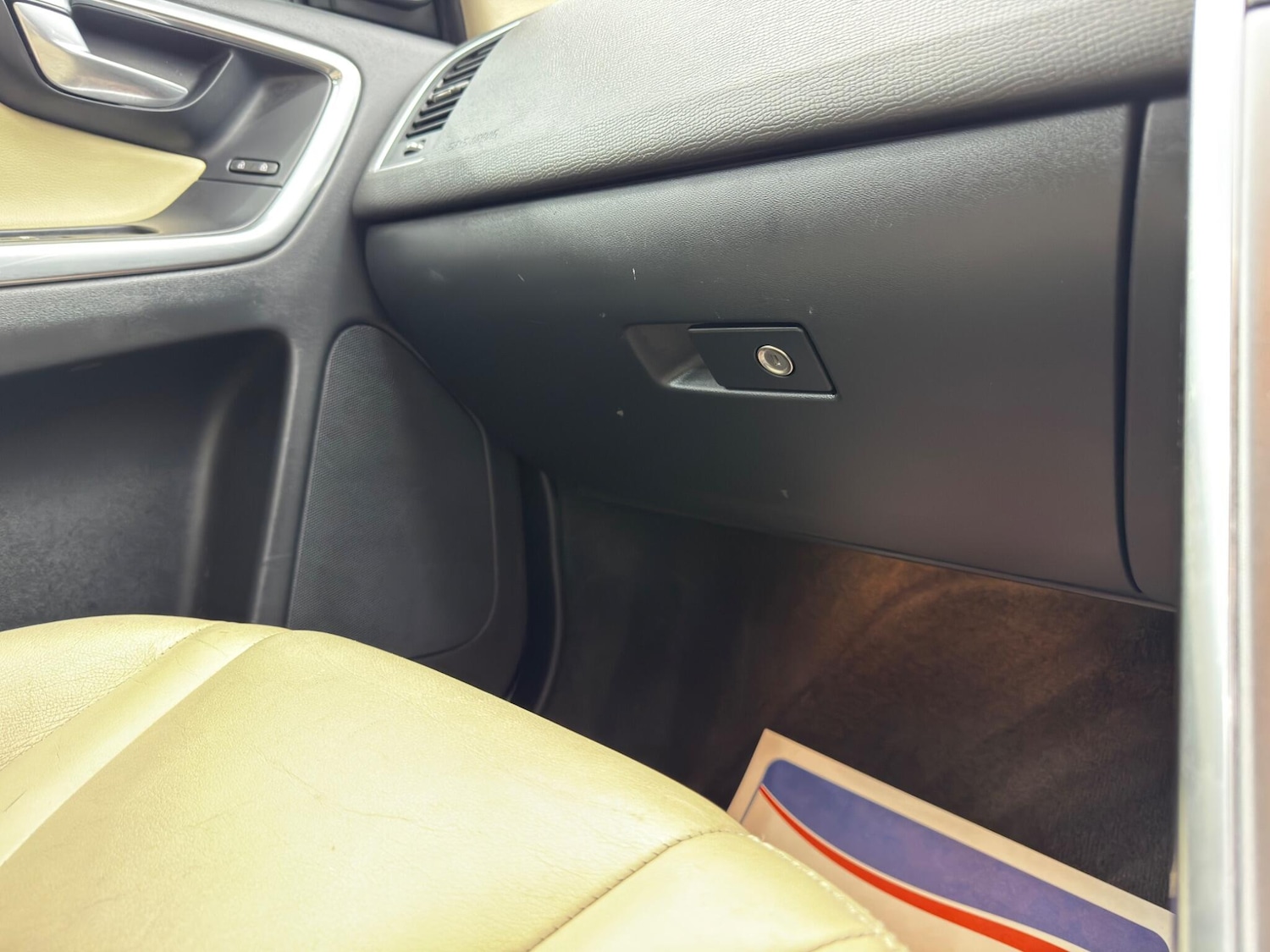 Used Volvo XC60 2017 for sale - 78184352: Photo 35