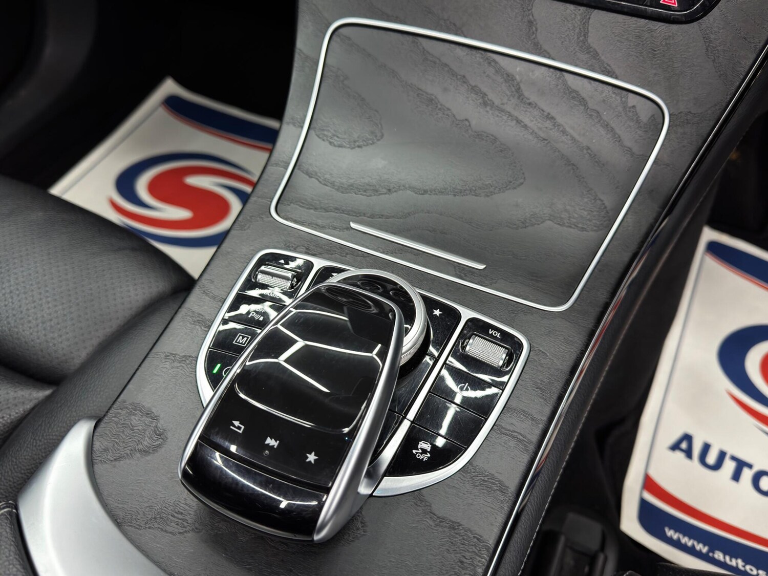 Used Mercedes-Benz GLC for sale - 77586677: Photo 25