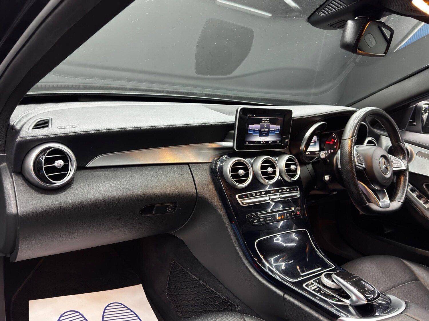 Used Mercedes-Benz C Class 2015 for sale - 76839969: Photo 11