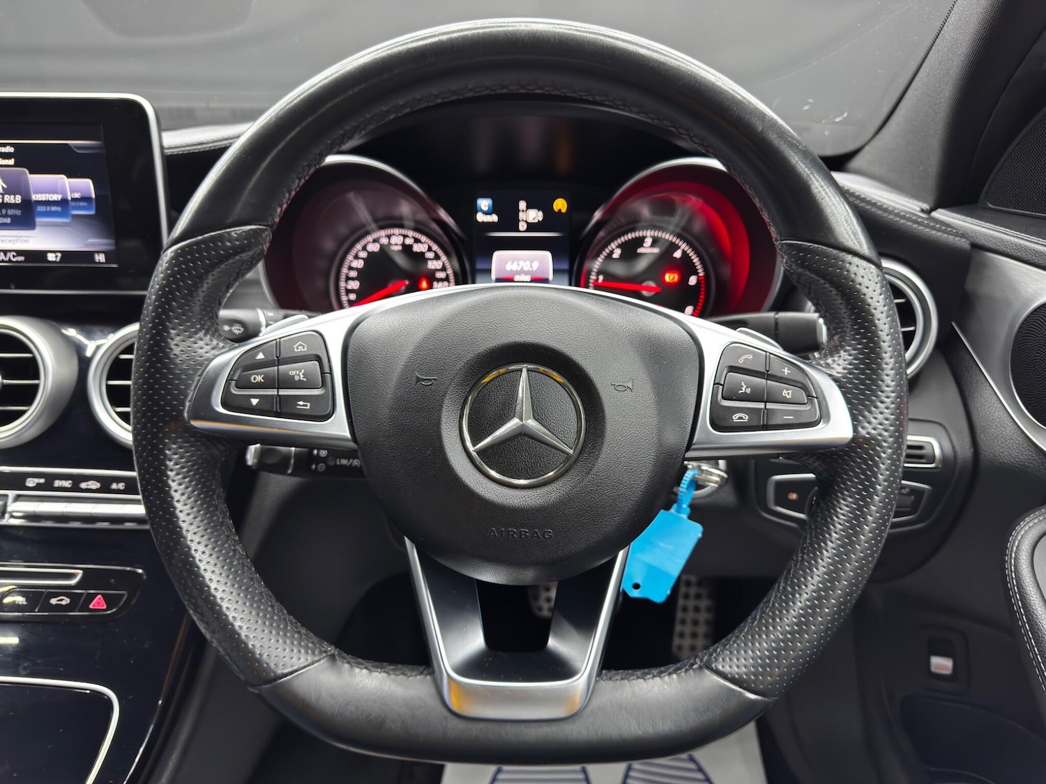 Used Mercedes-Benz C Class 2015 for sale - 76839969: Photo 19