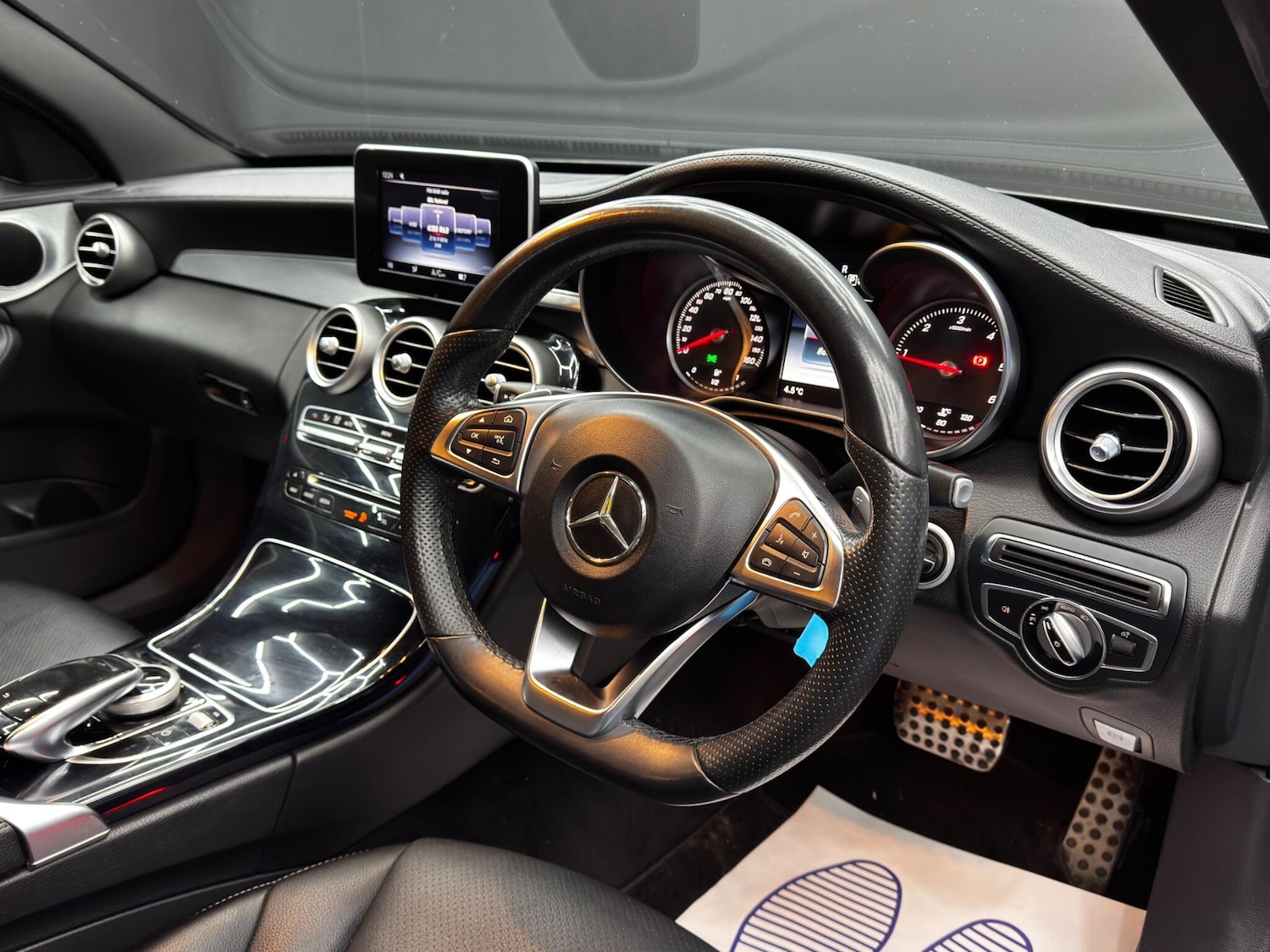 Used Mercedes-Benz C Class 2015 for sale - 76839969: Photo 9