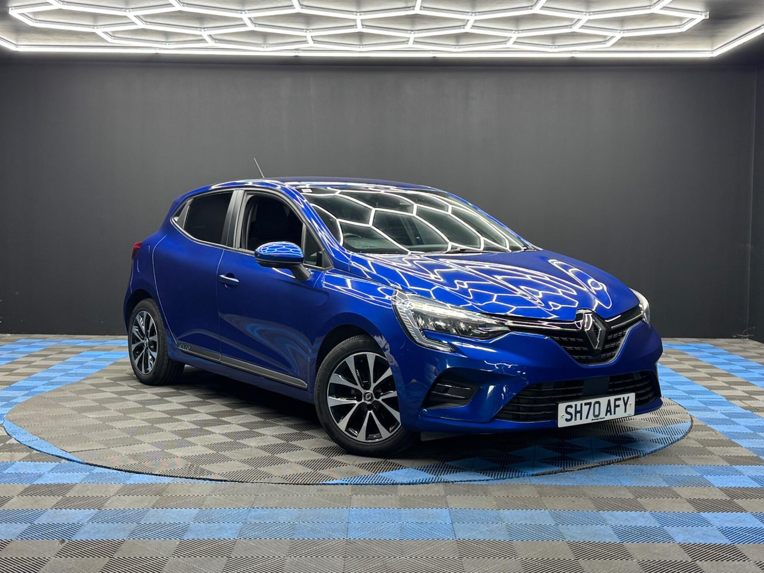 Used Renault Clio 2020 for sale - 76151626: Photo 1
