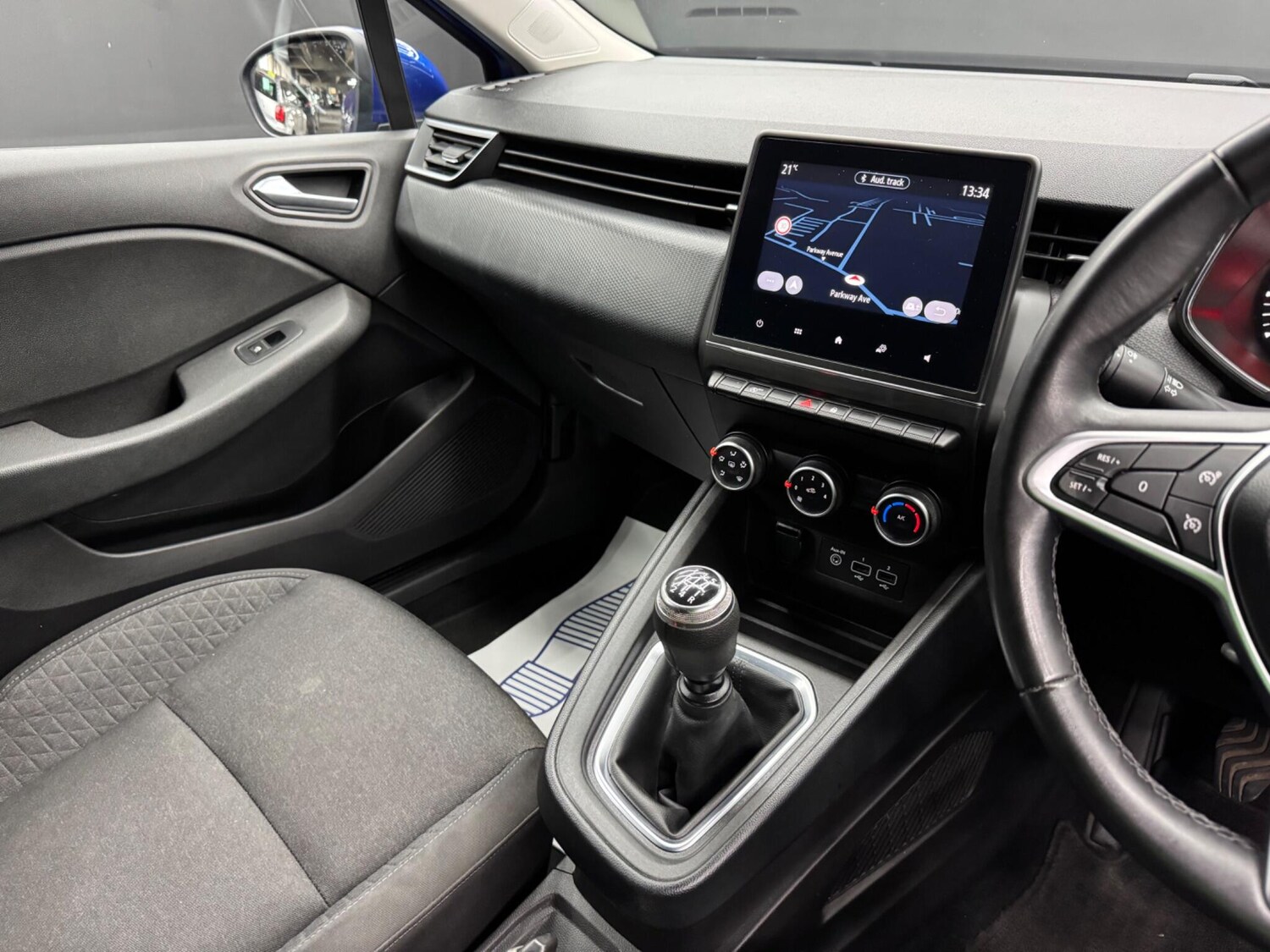 Used Renault Clio 2020 for sale - 76151626: Photo 23