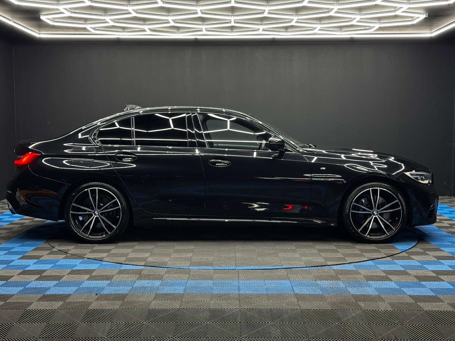 Used BMW 3 Series 2019 for sale - 76659348: Photo 4