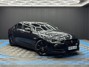 Used Jaguar XE 2019 for sale - 79169495: Photo