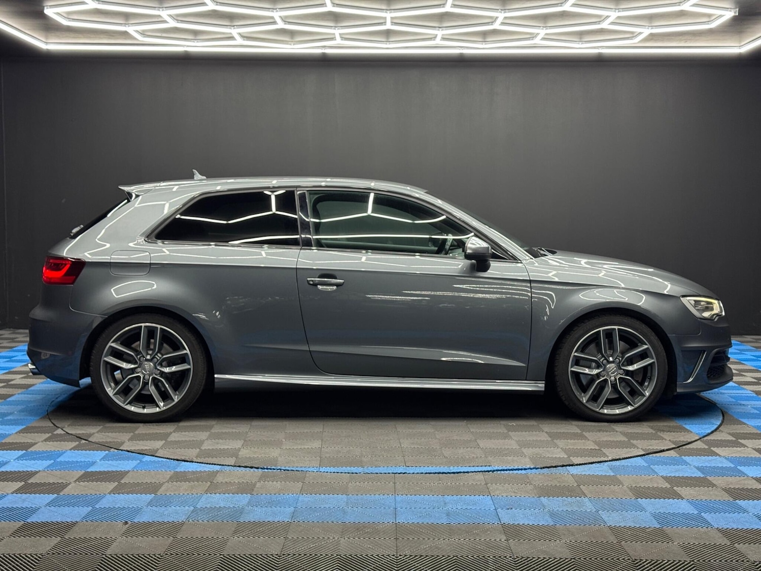 Used Audi A3 2015 for sale - 76607180: Photo 4