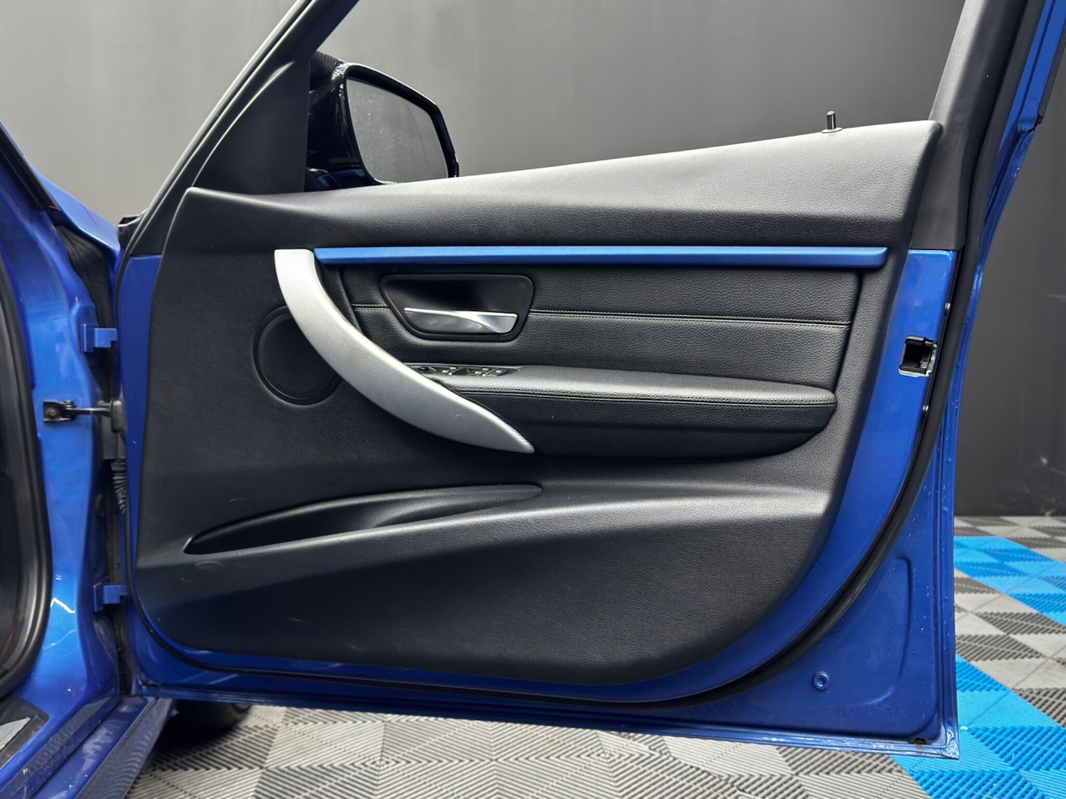 Used BMW 3 Series 2016 for sale - 76700695: Photo 43