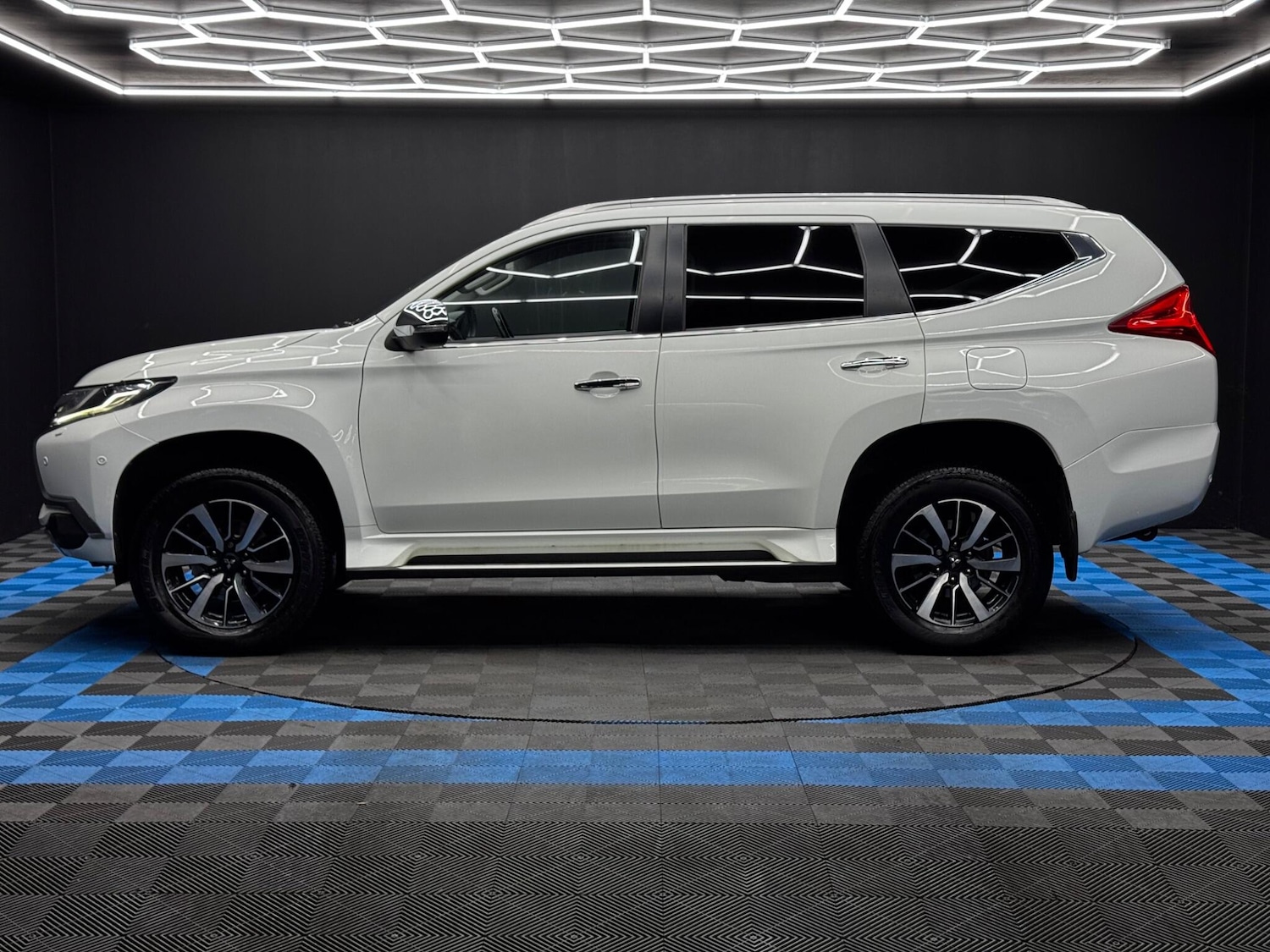 Used Mitsubishi Shogun Sport 2018 for sale - 76446735: Photo 8