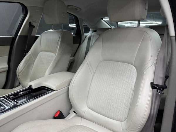Used Jaguar XF 2019 for sale - 75089562: Photo 14
