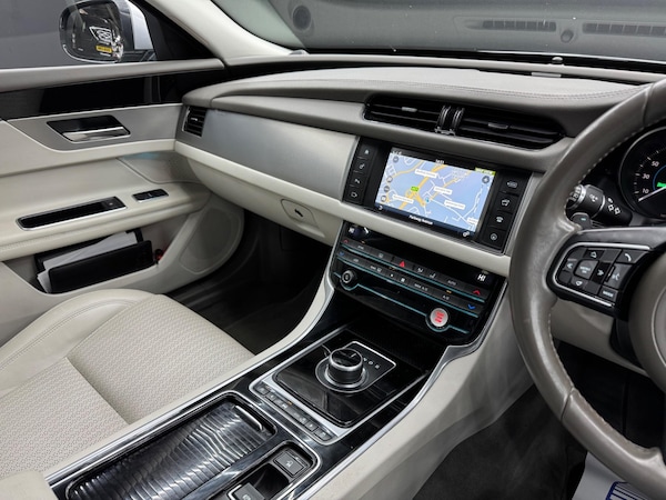Used Jaguar XF 2019 for sale - 75089562: Photo 23