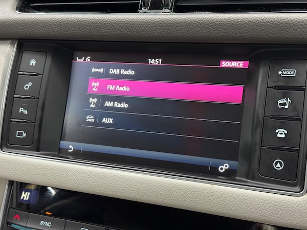 Used Jaguar XF 2019 for sale - 75089562: Photo 30