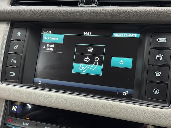Used Jaguar XF 2019 for sale - 75089562: Photo 32