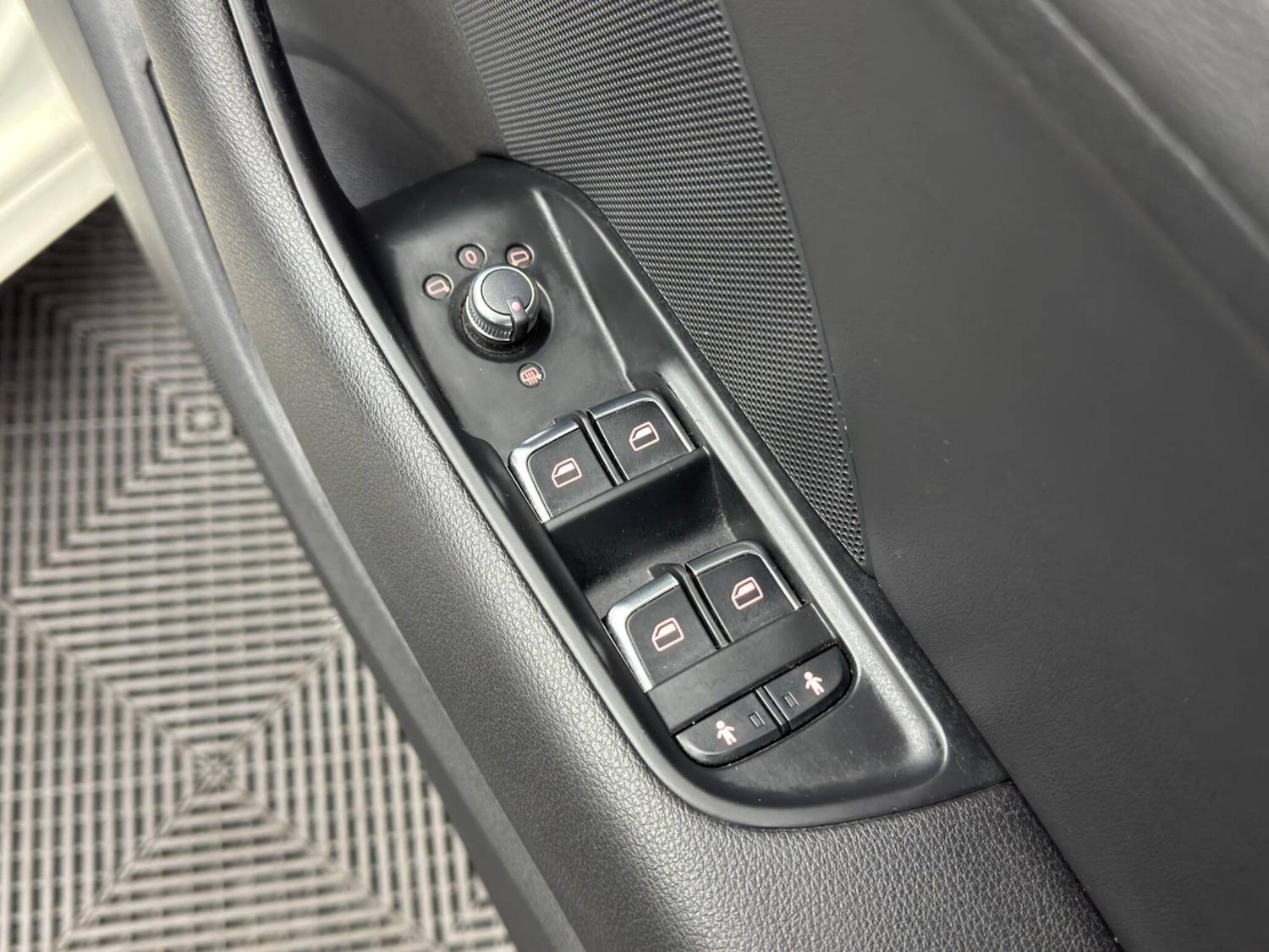 Used Audi A3 for sale - 76700670: Photo 38