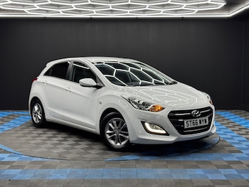 Used Hyundai i30 2016 for sale - 79247596: Photo