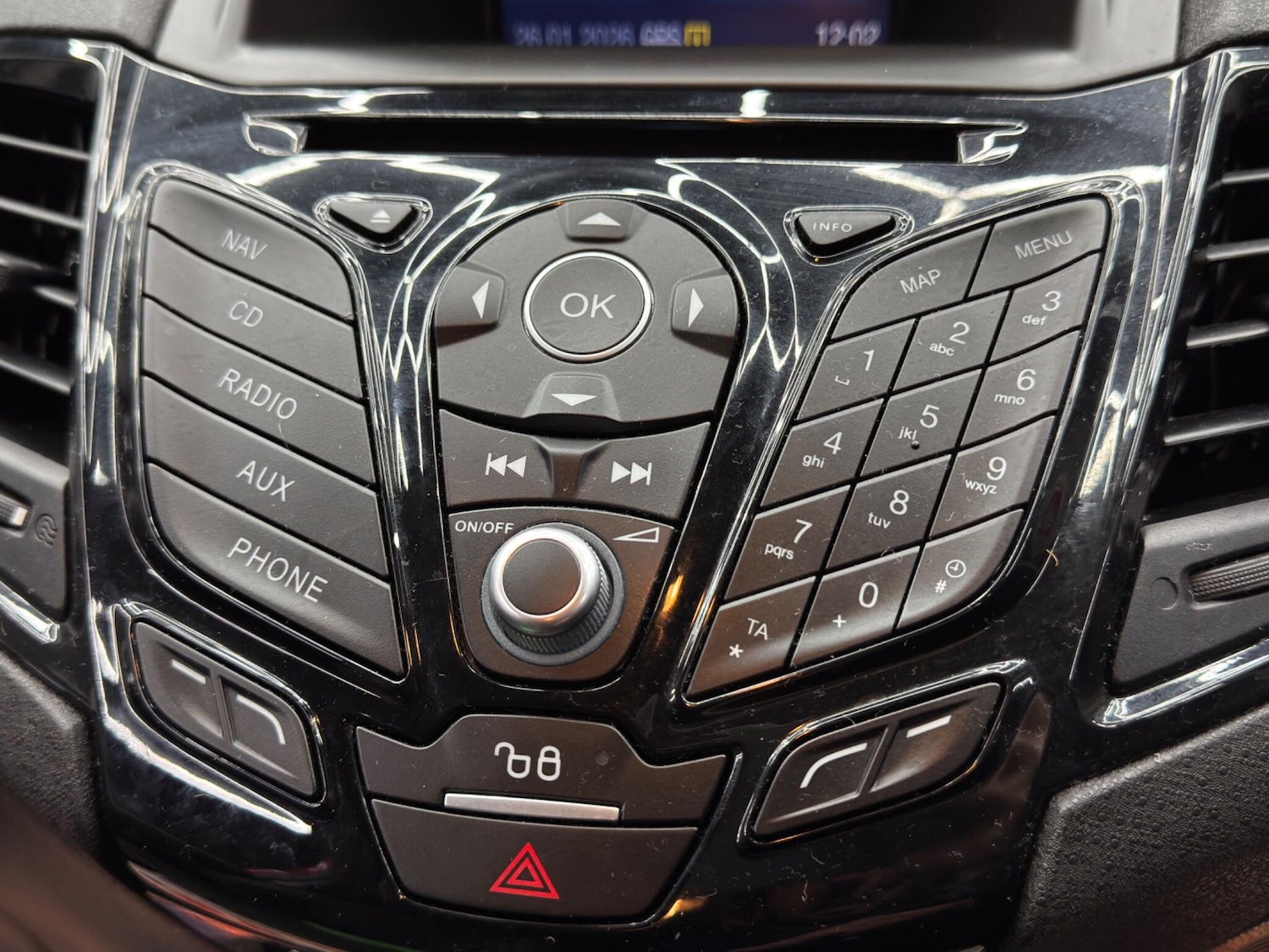 Used Ford Fiesta 2016 for sale - 77330750: Photo 25