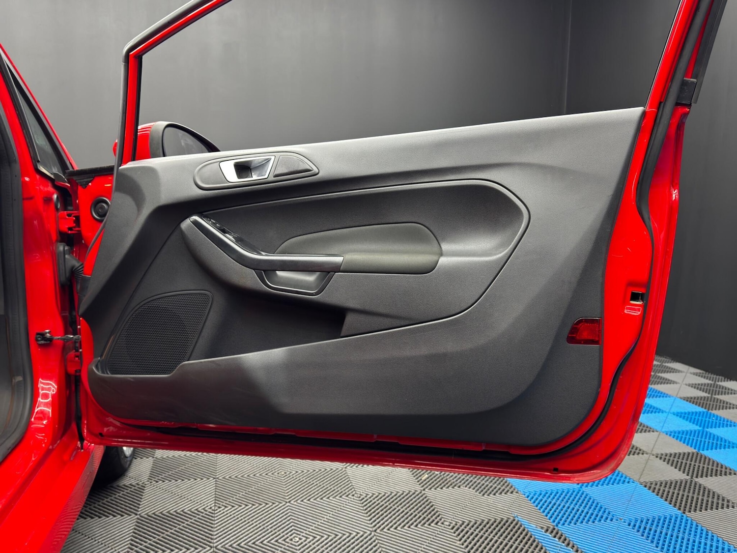 Used Ford Fiesta 2016 for sale - 77330750: Photo 33