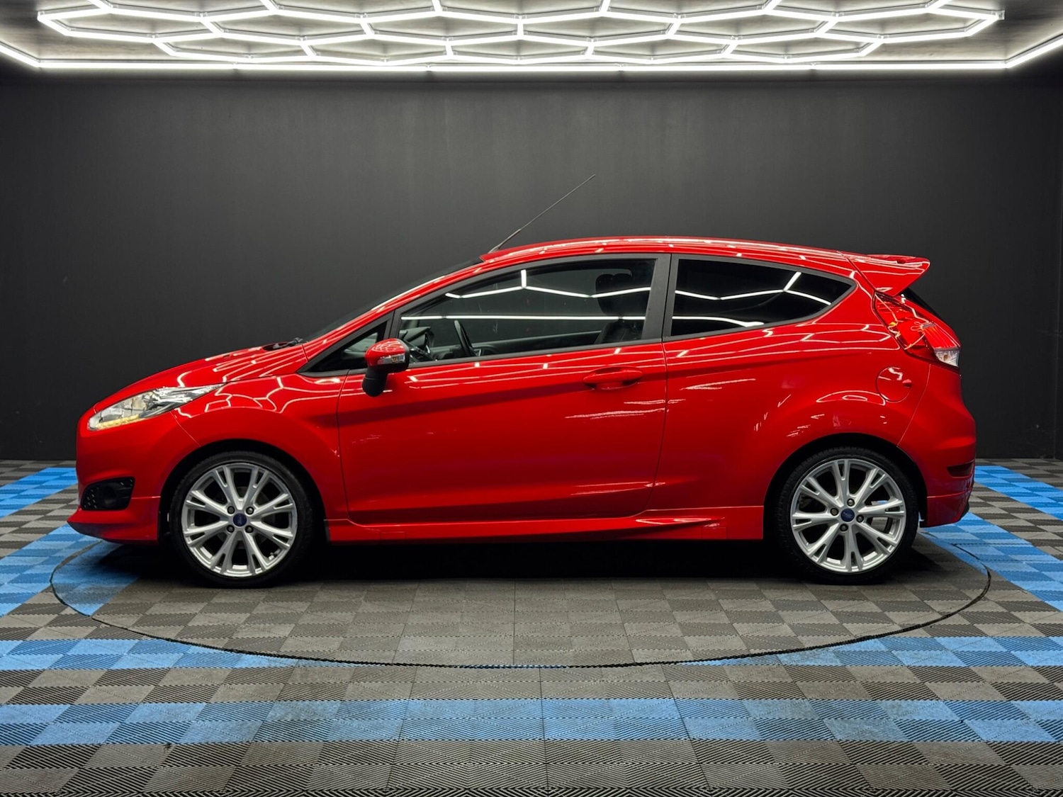 Used Ford Fiesta 2016 for sale - 77330750: Photo 8