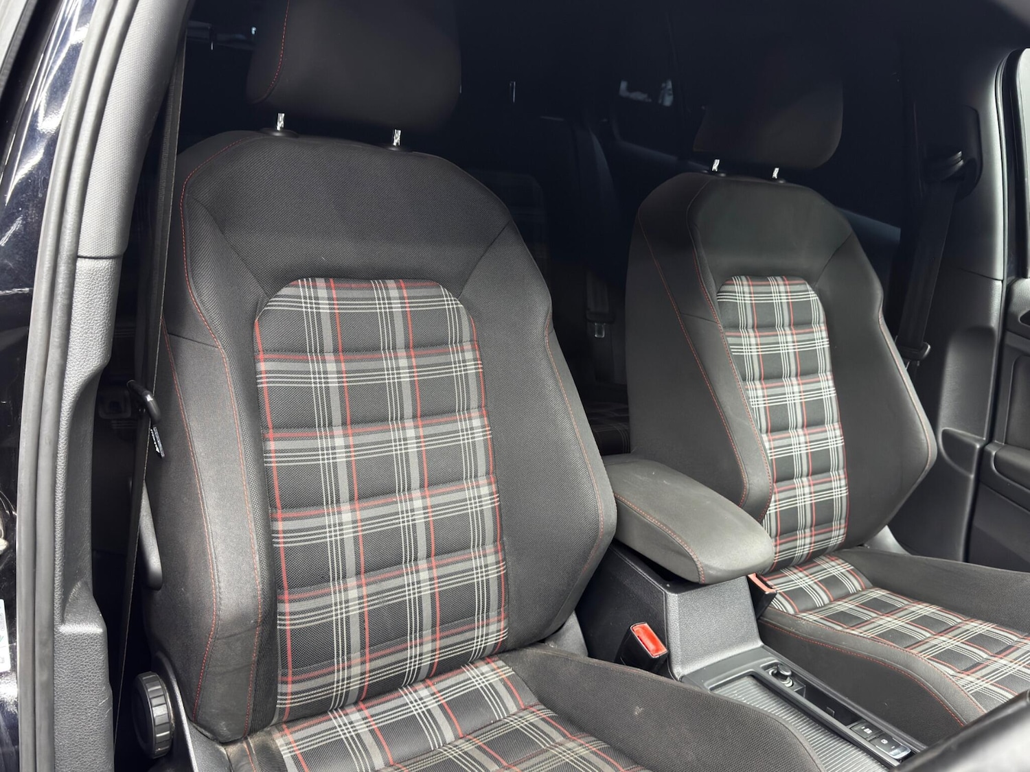 Used Volkswagen Golf 2013 for sale - 76913342: Photo 12