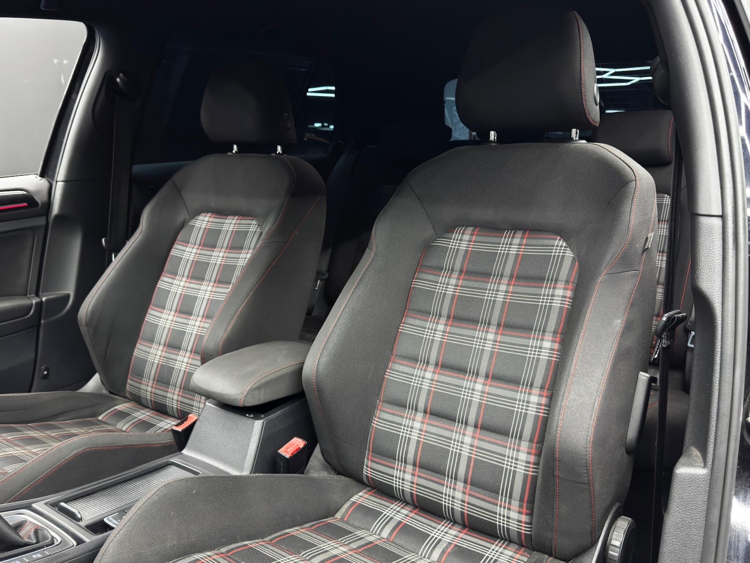 Used Volkswagen Golf 2013 for sale - 76913342: Photo 14