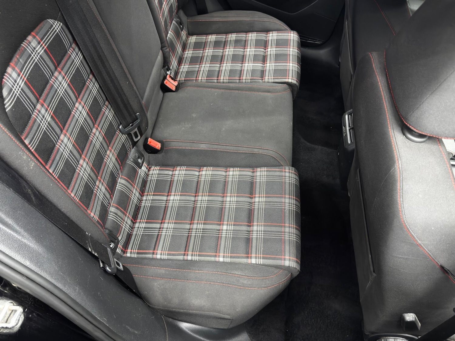 Used Volkswagen Golf 2013 for sale - 76913342: Photo 16