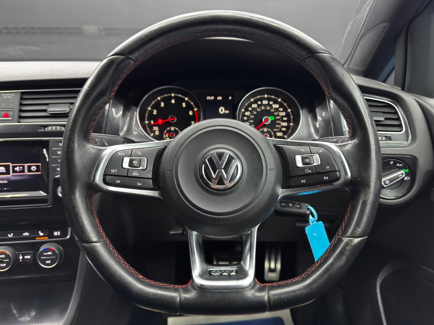 Used Volkswagen Golf 2013 for sale - 76913342: Photo 19