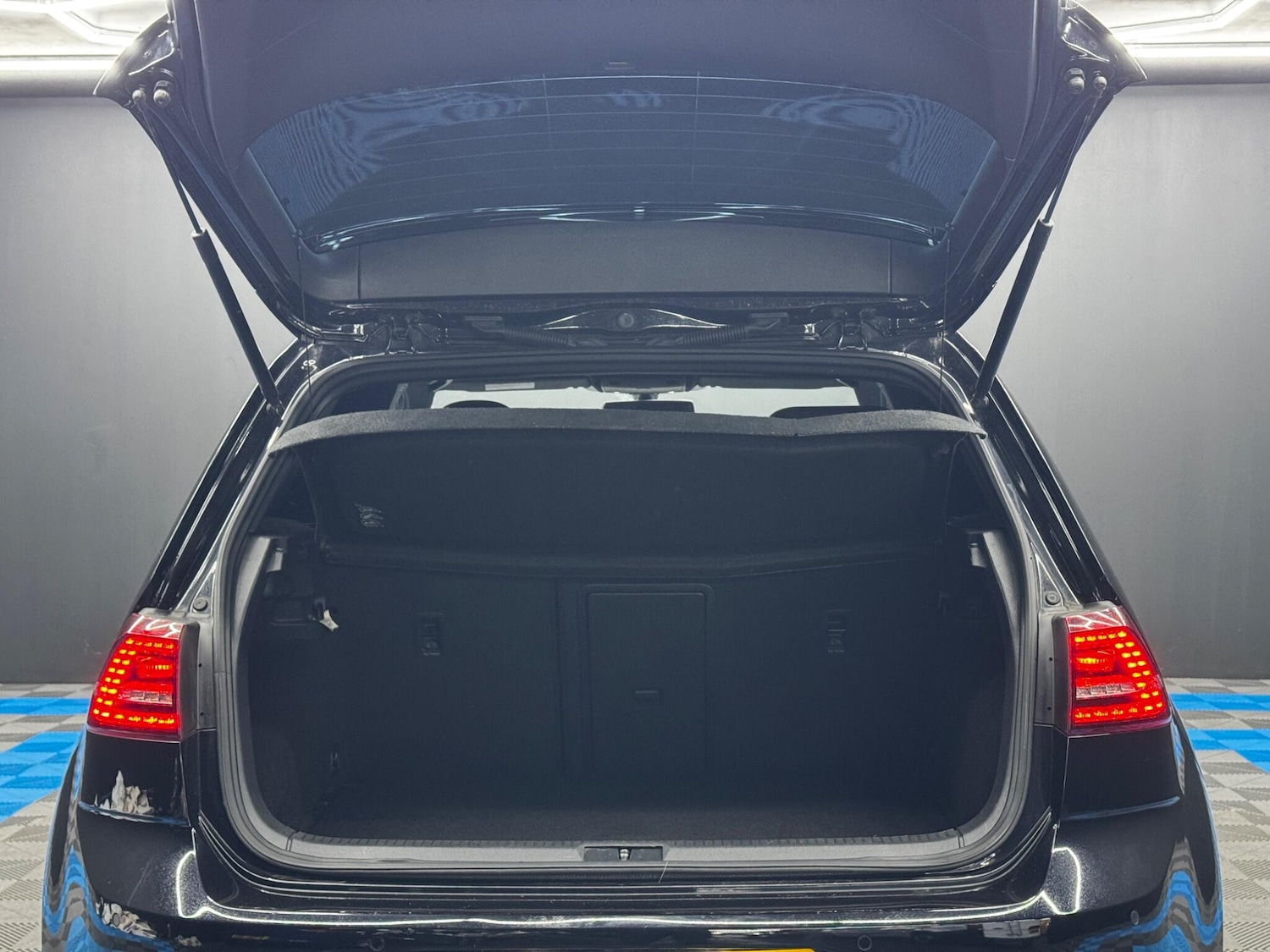 Used Volkswagen Golf 2013 for sale - 76913342: Photo 37