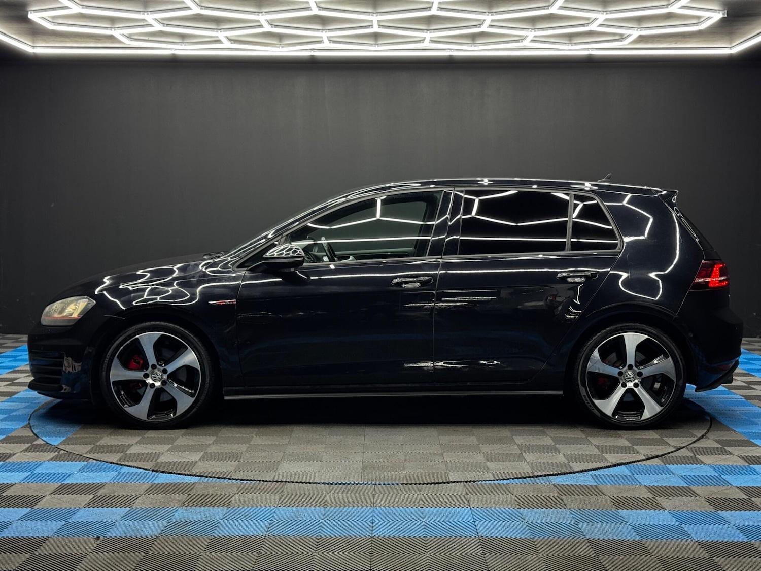 Used Volkswagen Golf 2013 for sale - 76913342: Photo 8